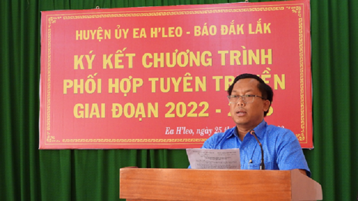 ky ket phoi hop giua bao va Huyen uy 3